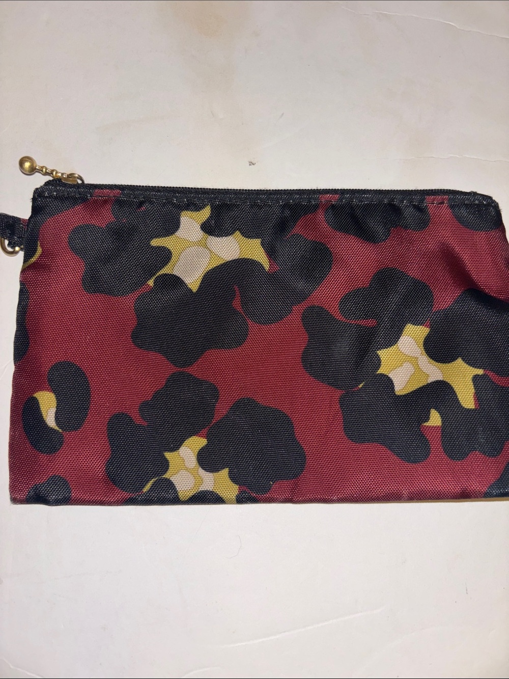 BAGGALLINI BRAND NYLON BAG MAROON BLACK TAN CAMOUFLAGE PATTERN GOLD HARDWARE - Picture 9 of 15